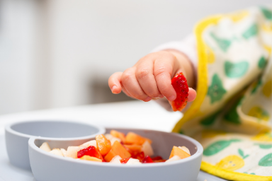 Best Finger Foods For Babies (And When To Start Finger Foods)