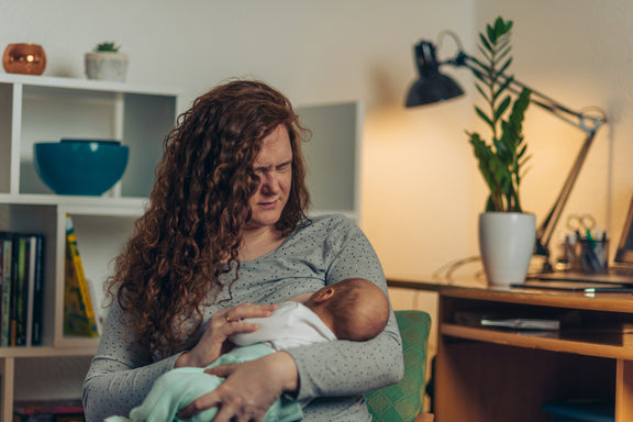 Nipple Thrush In Breastfeeding Moms: Signs, Symptoms, and Treatment