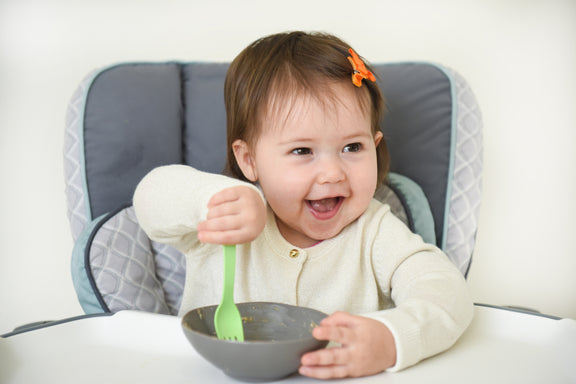 On Solid Ground: Starting Solids & Early Allergen Introduction, Presented by Tummy Thyme