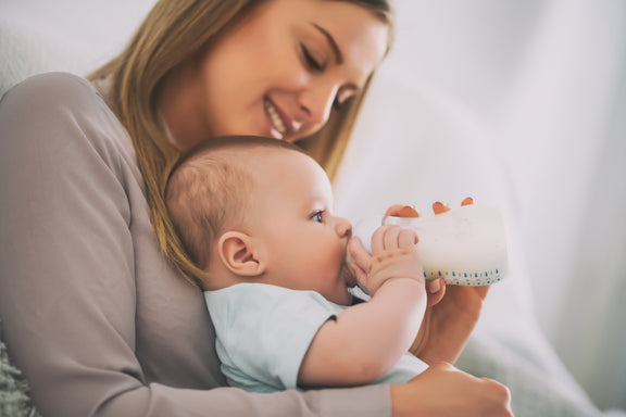 The Pros and Cons of Formula Feeding