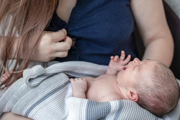 Forceful Or Overactive Letdown When Breastfeeding: Signs and Solutions