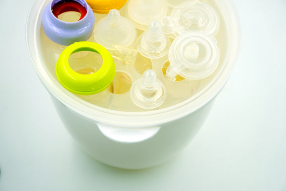 When And How To Sterilize Baby’s Bottles? Our How-To Guide