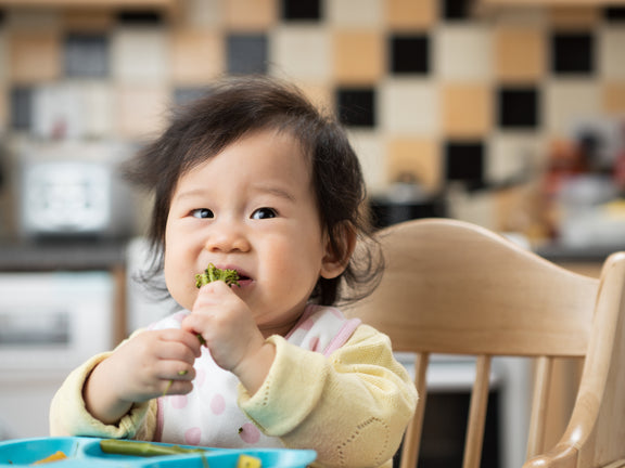 A Dietitian's Guide to Baby's First Foods: When and How Much to Introduce