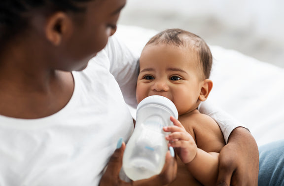 Formula Feeding Amounts: How Much Formula Should You Feed Baby Per Day?